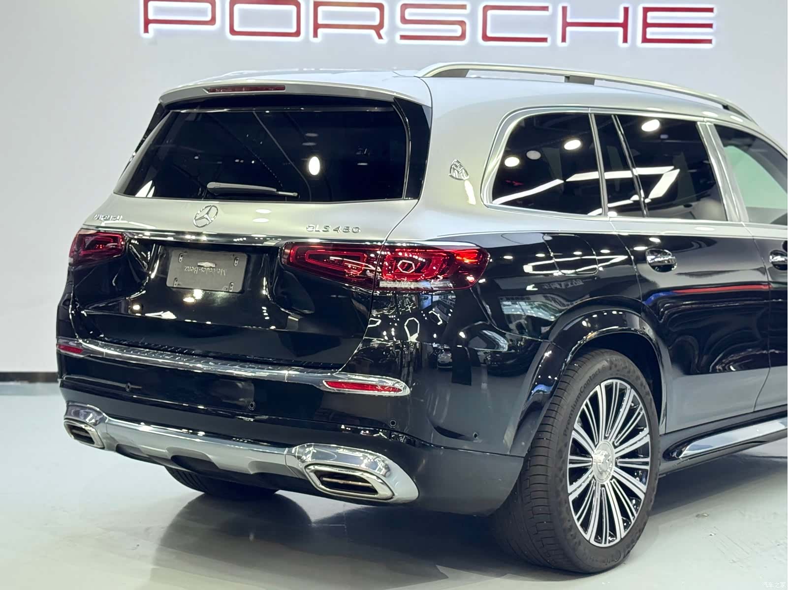 Maybach GLS, 2022 29