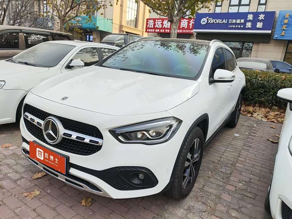 Mercedes-Benz GLA