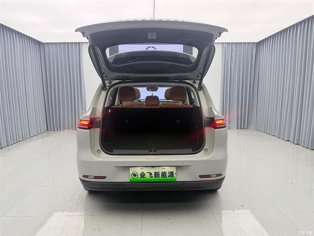 Leapmotor C10, 2025 17