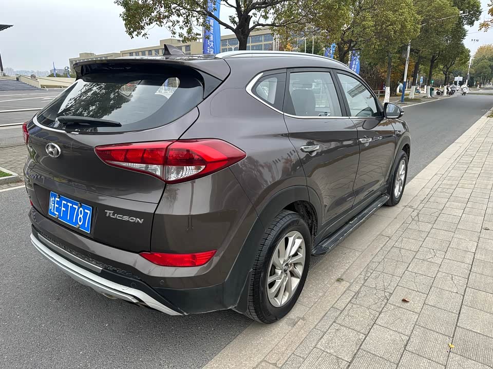 Hyundai Tucson