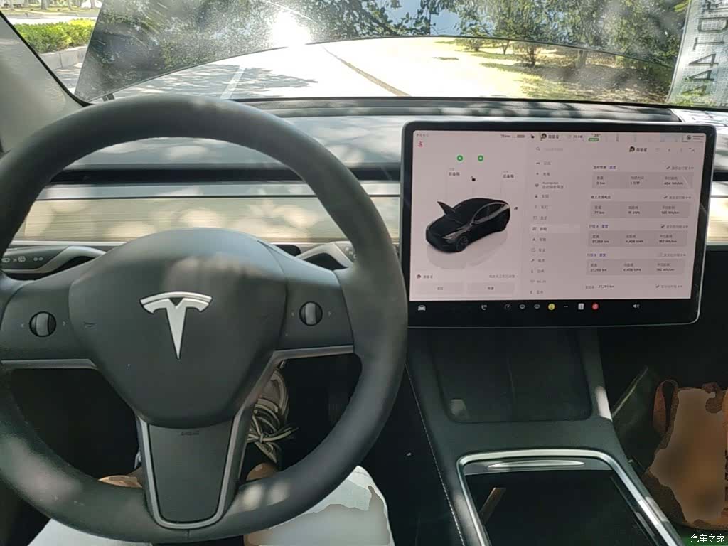 Tesla Model Y, 2022 10