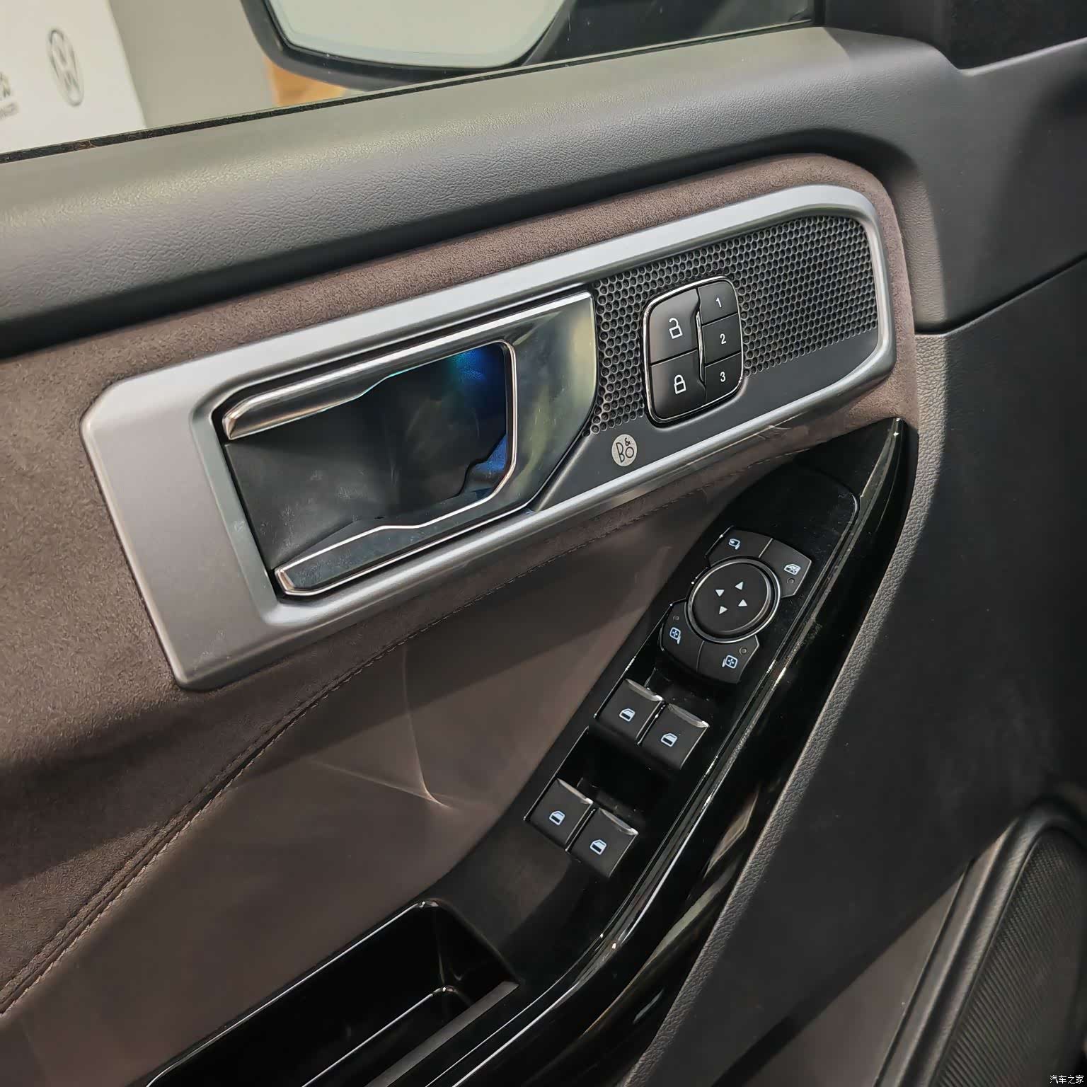 Ford Explorer, 2025 8