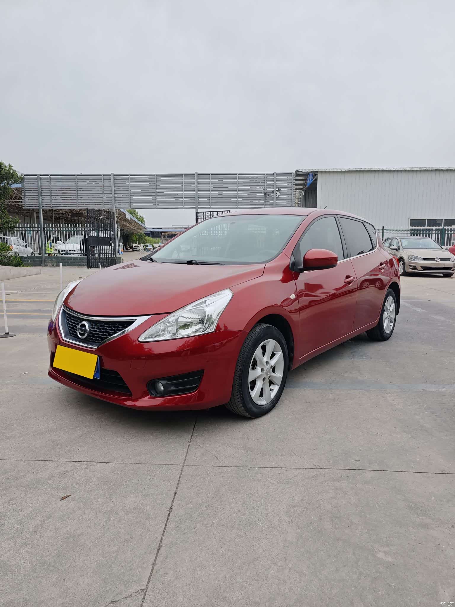 Nissan Tiida