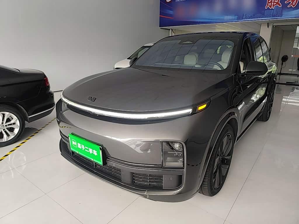 Li Auto L8