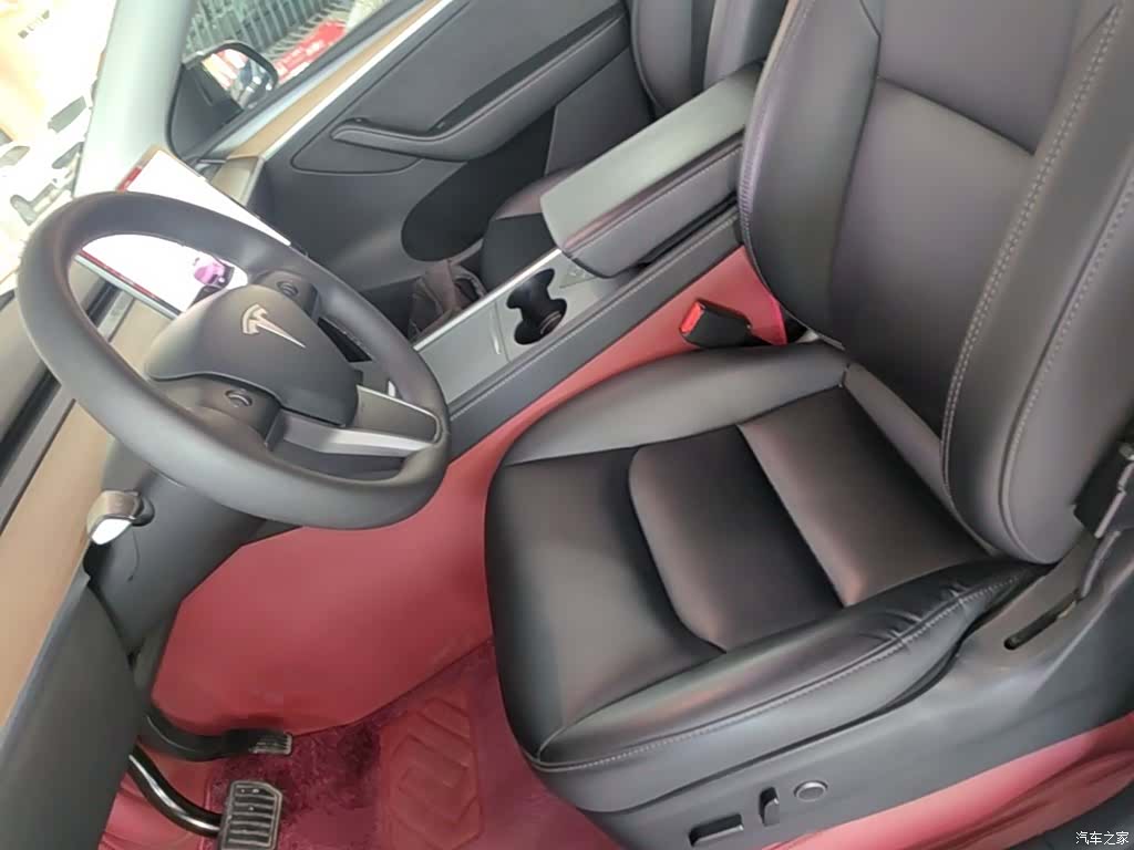 Tesla Model Y, 2022 15