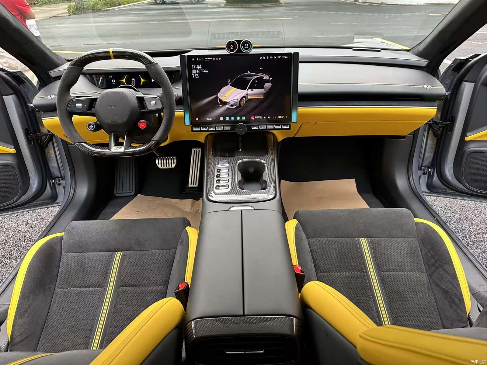 Xiaomi SU7, 2025 18