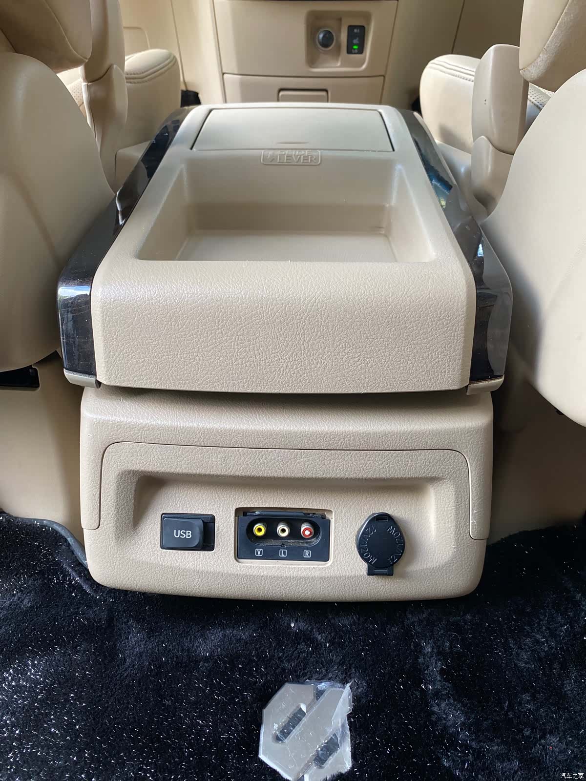 Toyota Alphard, 2012 14