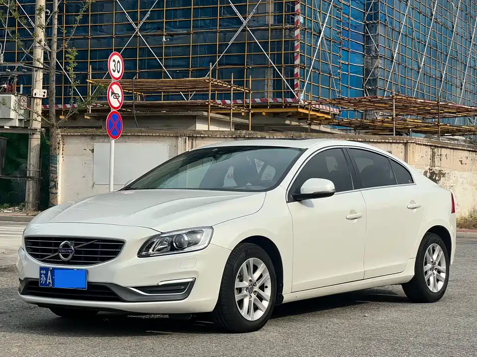 Volvo S60