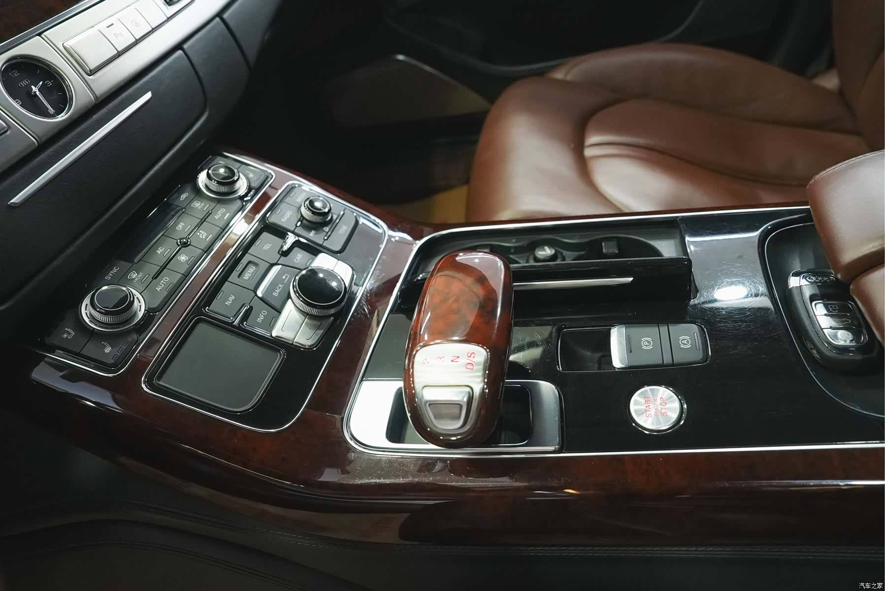 Audi A8L, 2012 19