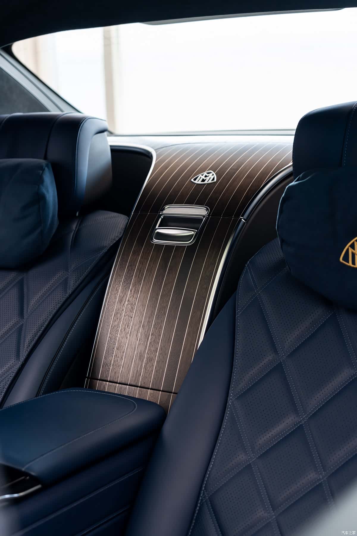 Maybach S-Class, 2023 21