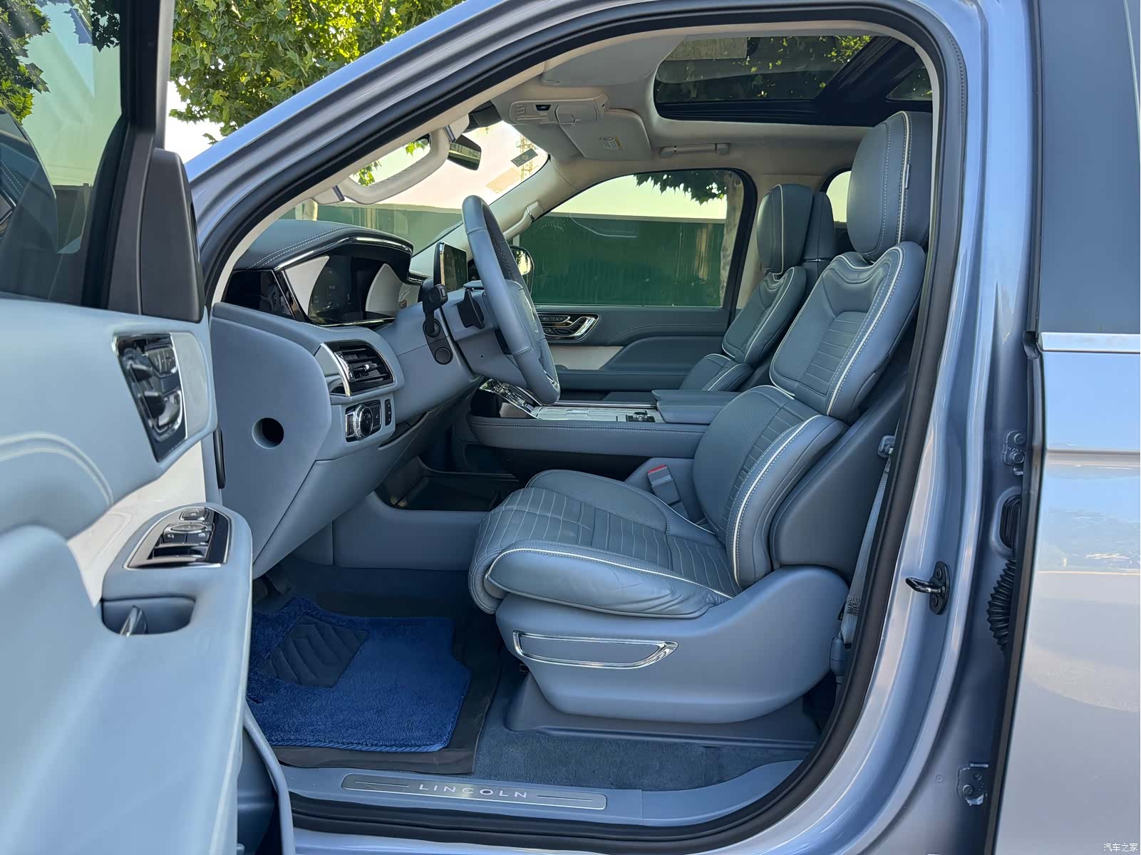 Lincoln Navigator, 2019 11