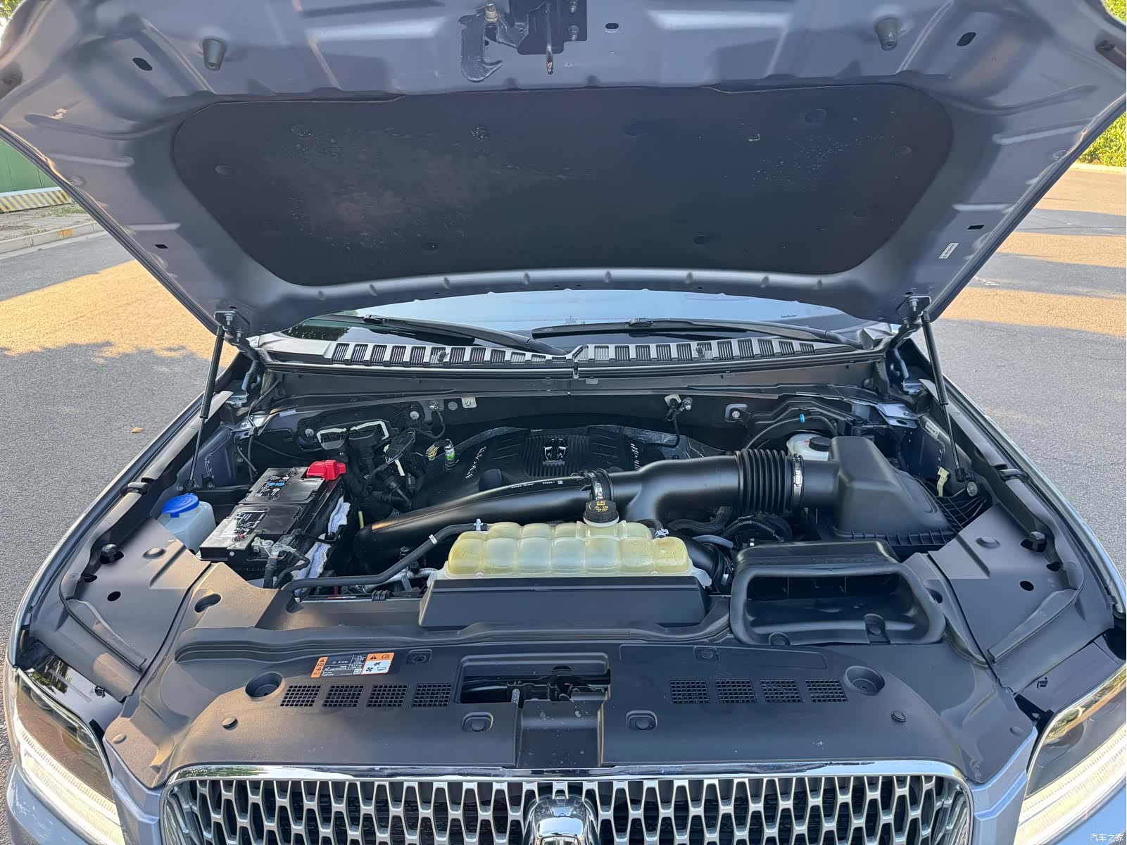 Lincoln Navigator, 2019 38