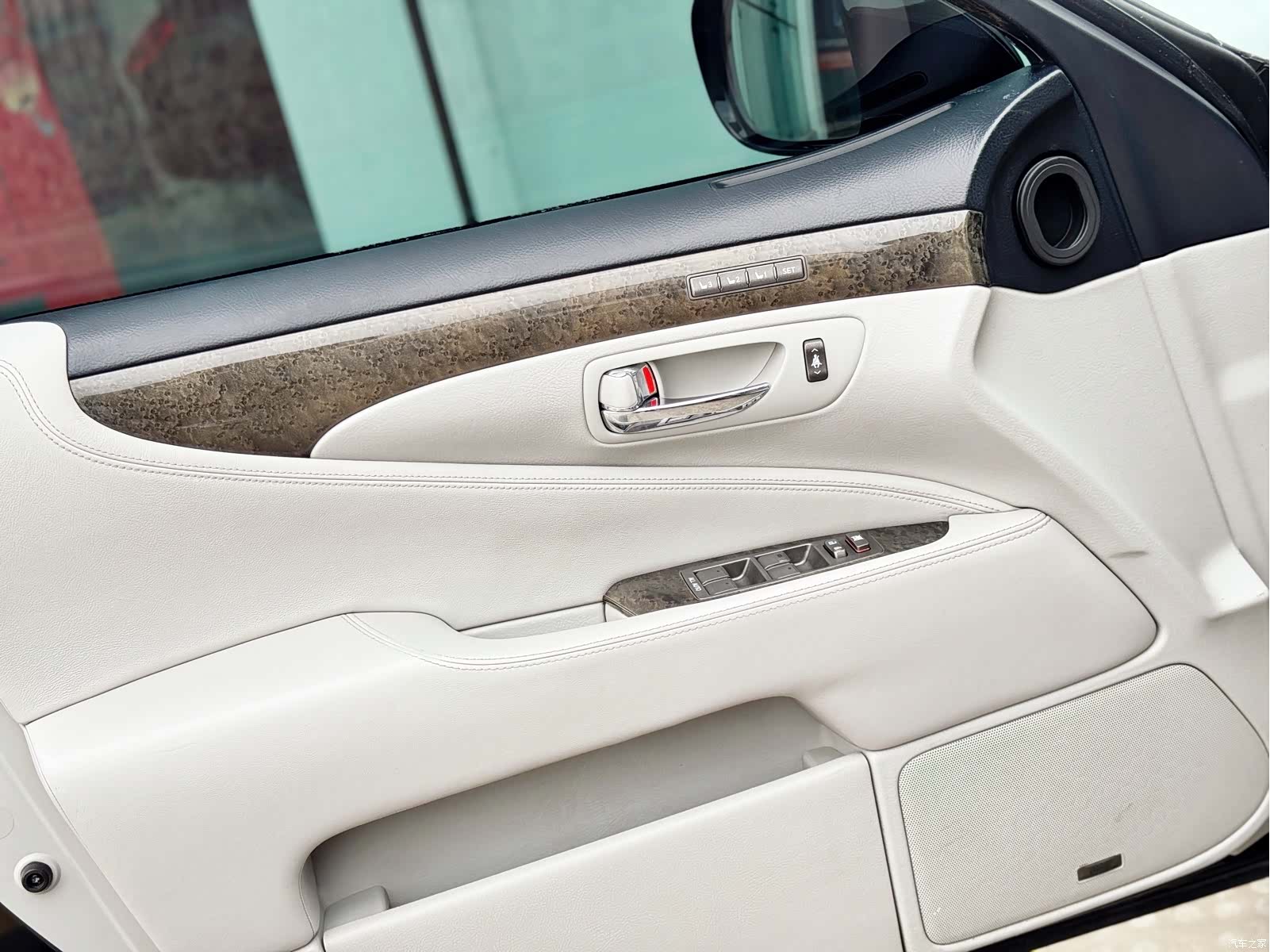 Lexus LS, 2009 16