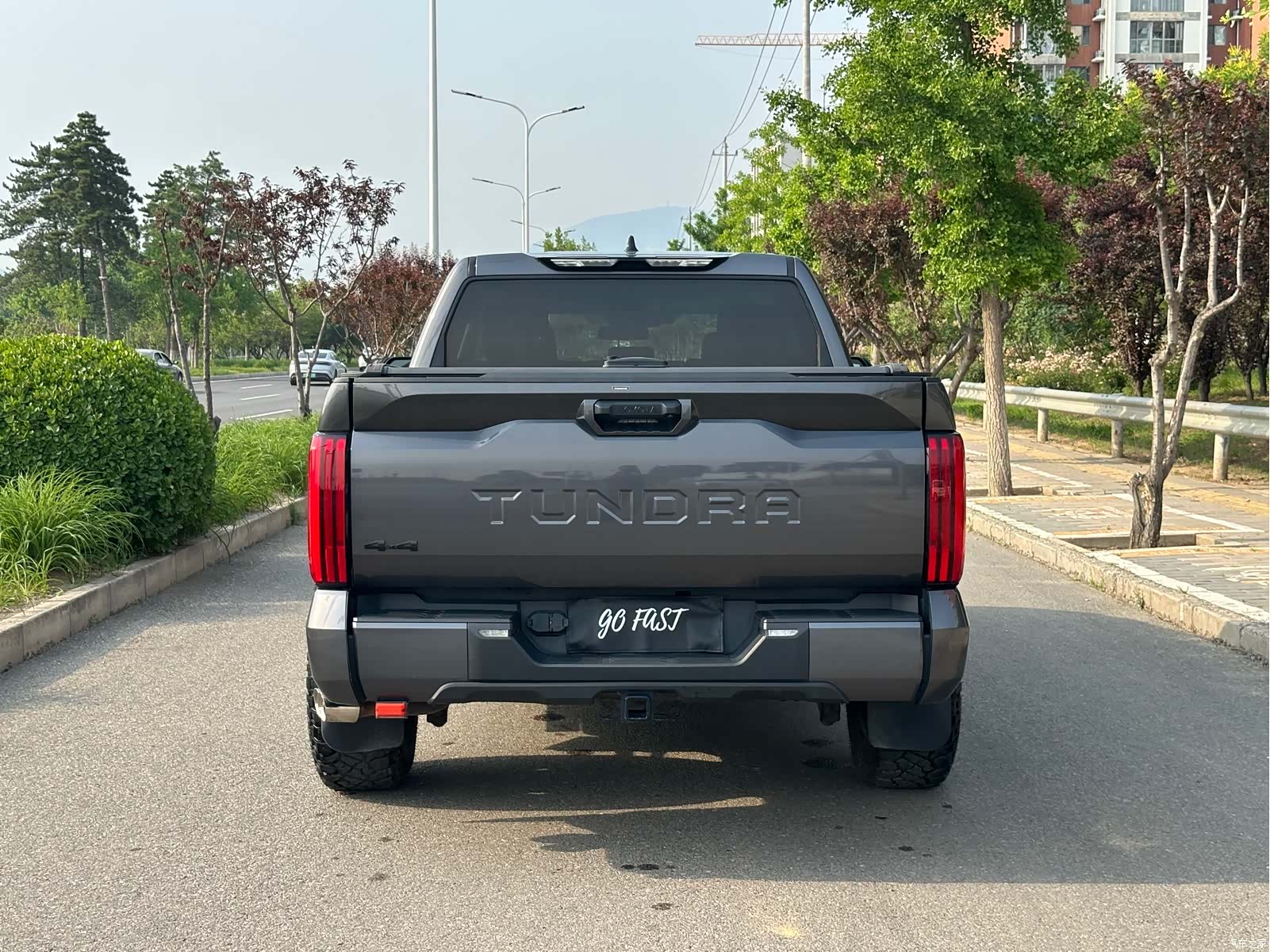 Toyota Tundra, 2023 все фото