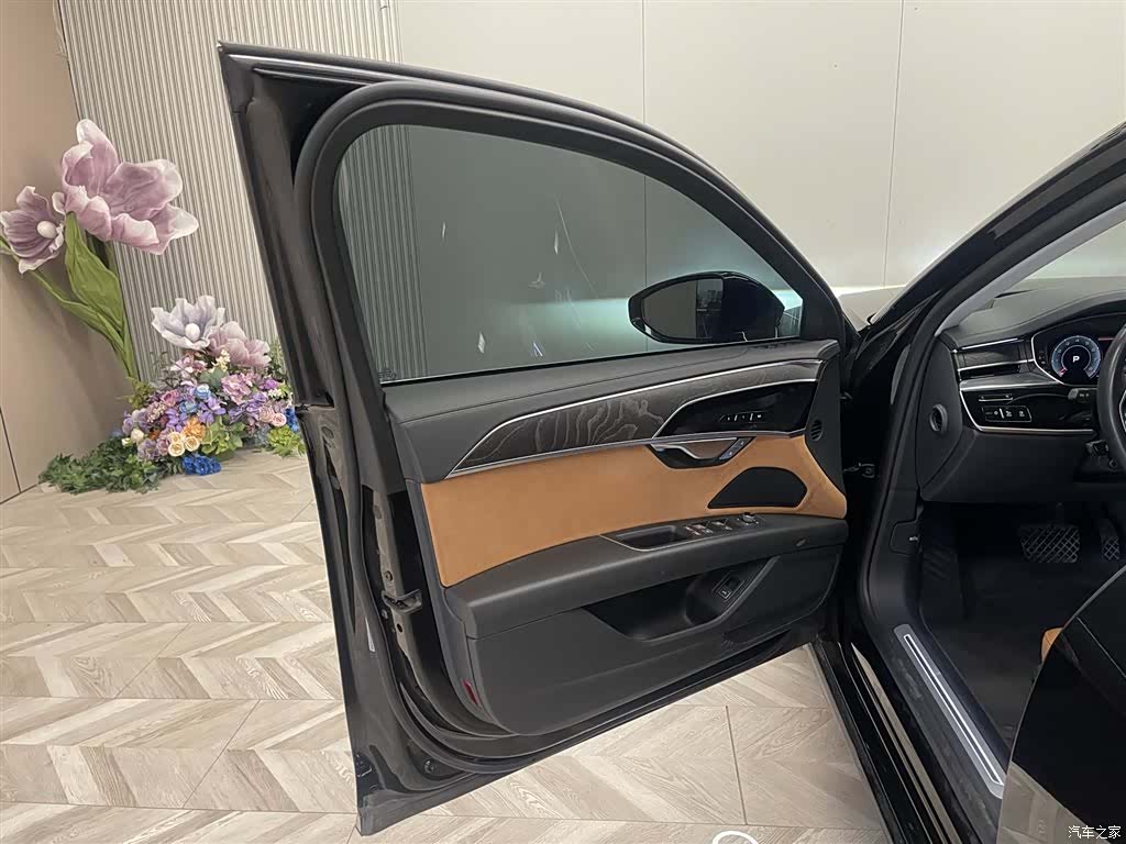 Audi A8L, 2023 15
