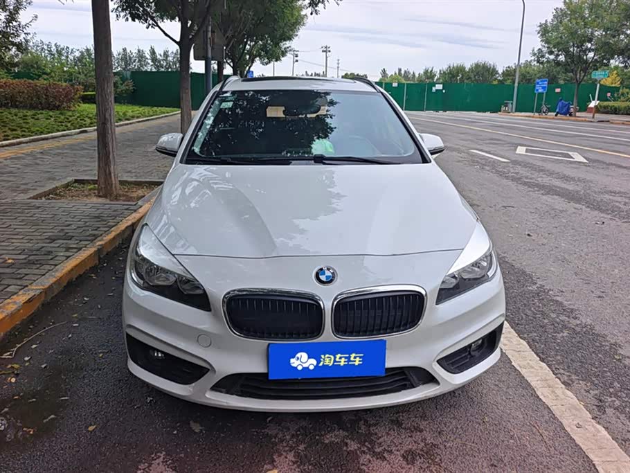 BMW 2 series station wagon