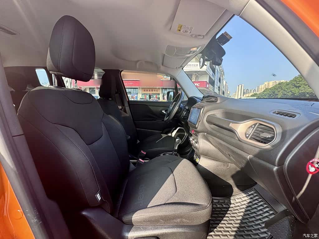 Jeep Renegade, 2017 13