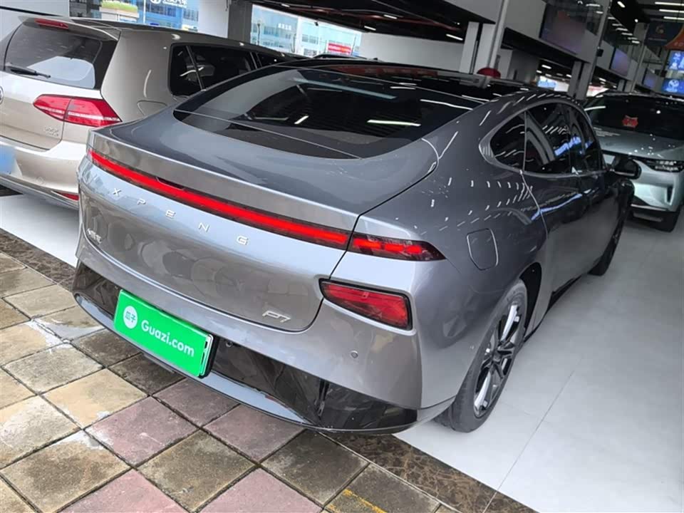 XPENG P7 XPENG P7