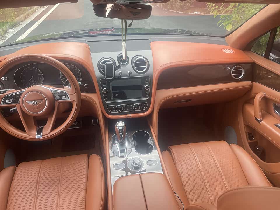 Bentley Tim Yue Bentley Tim Yue