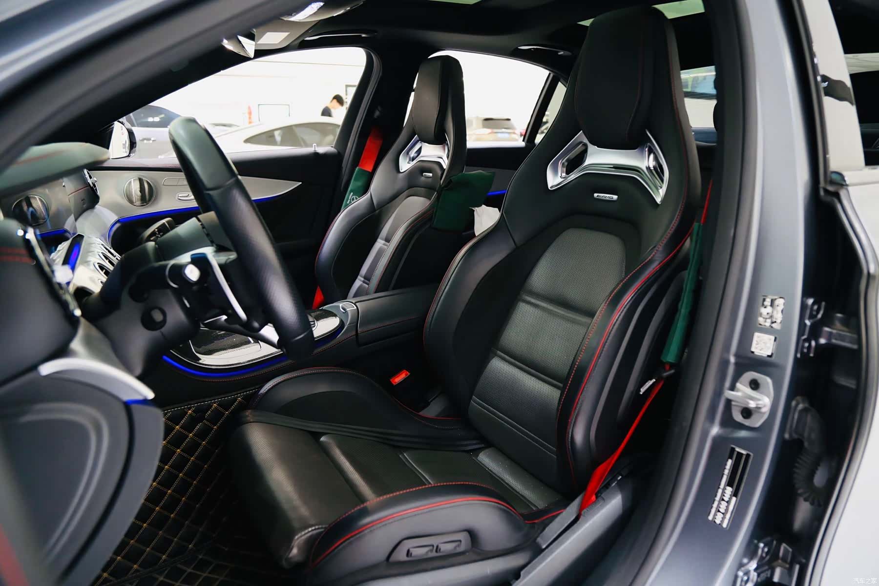 Mercedes-Benz E-Class, 2023 9