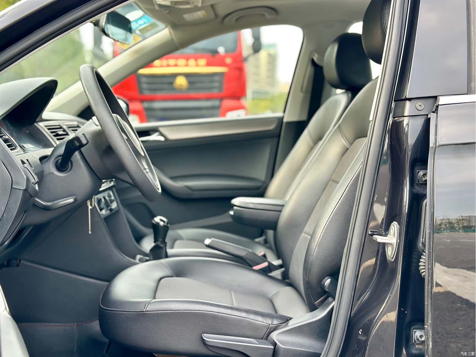 Volkswagen Santana, 2015 21