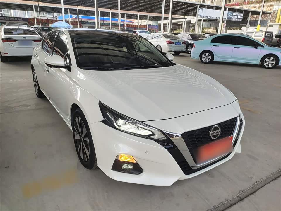 Nissan Teana