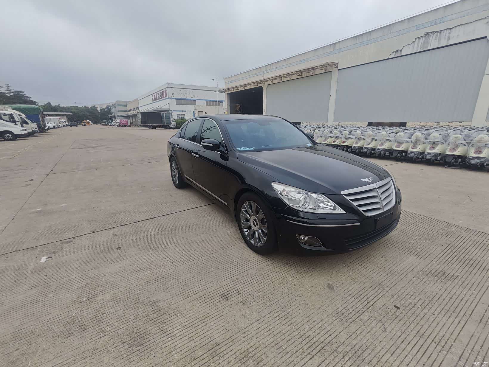 Hyundai BH330, 2011 3