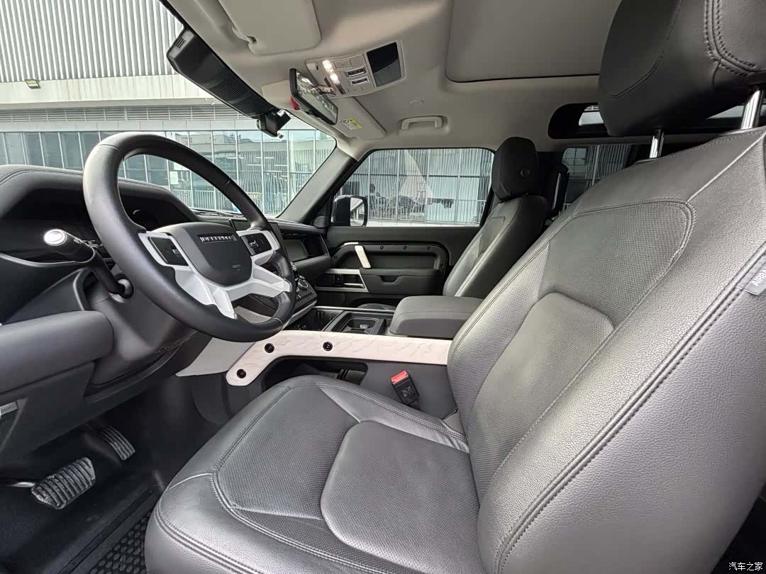 Land Rover Defender, 2022 все фото