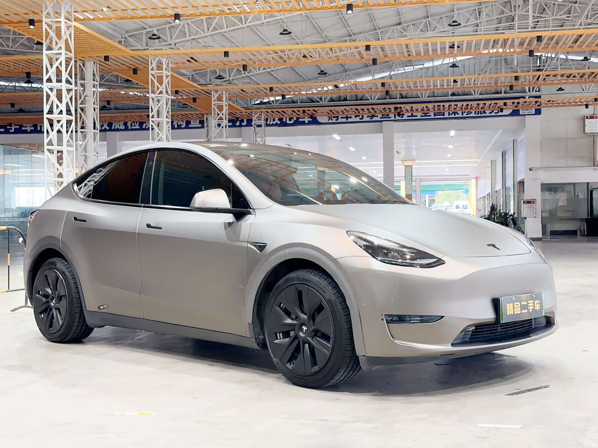 Tesla Model Y, 2021 3
