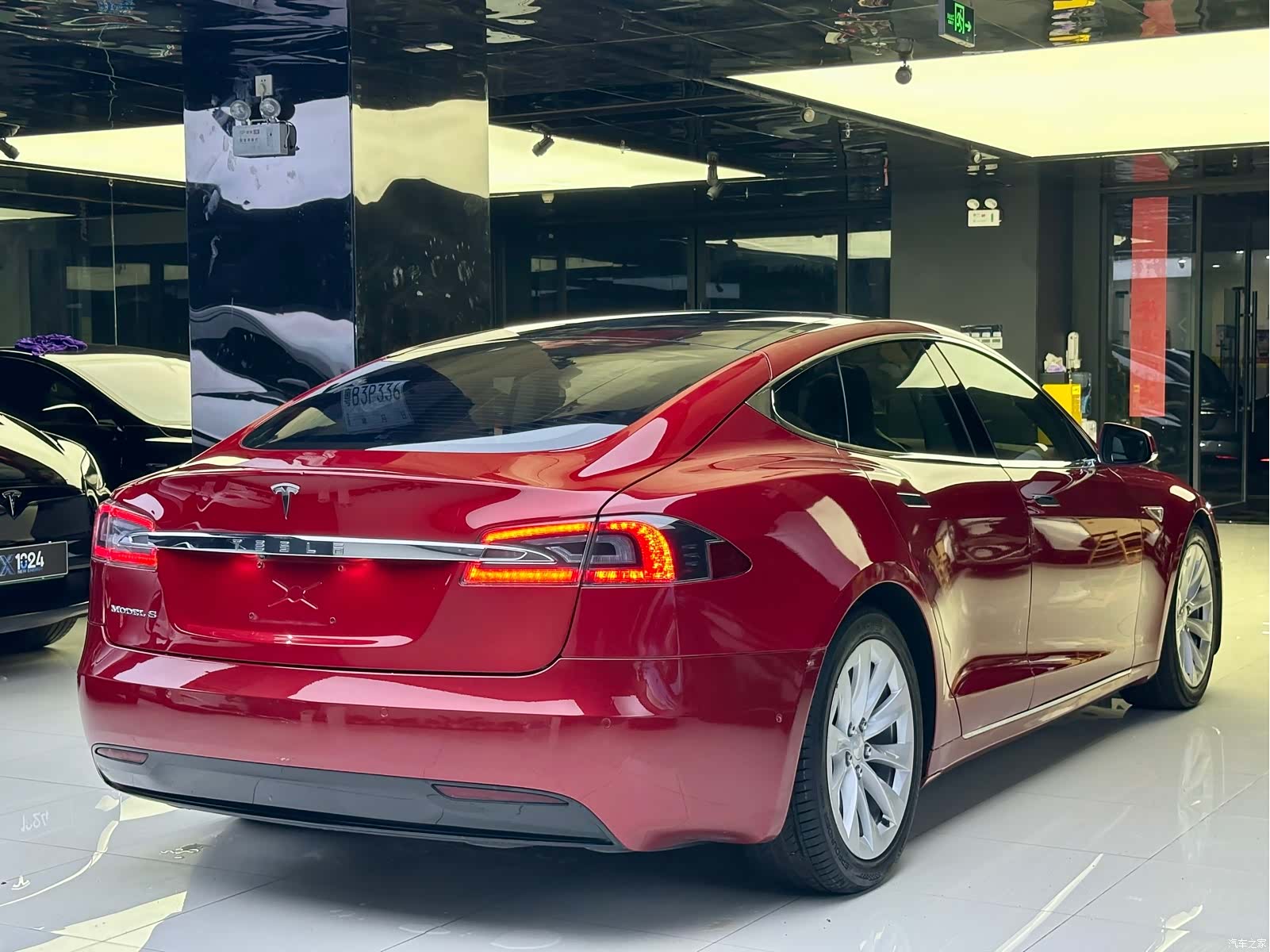 Tesla Model S, 2016 4