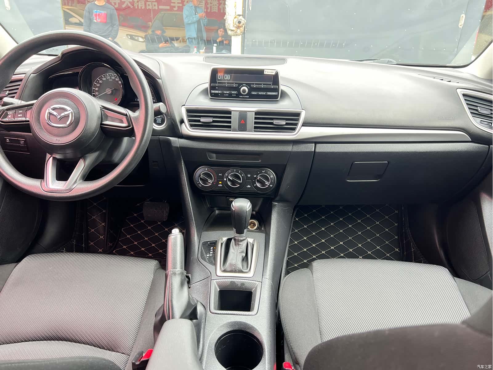 Mazda Mazda3, 2018 12