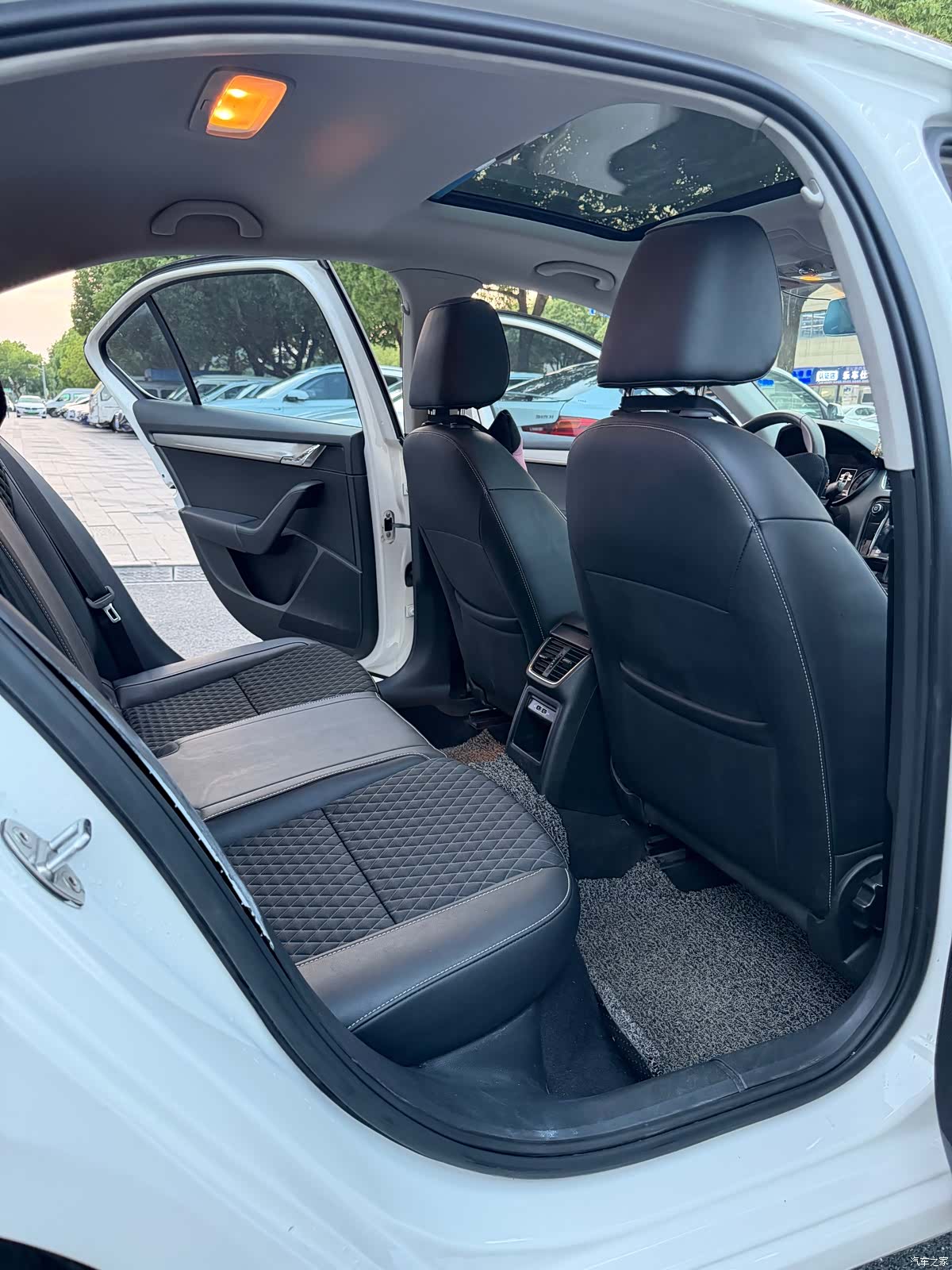 Skoda Octavia, 2018 8