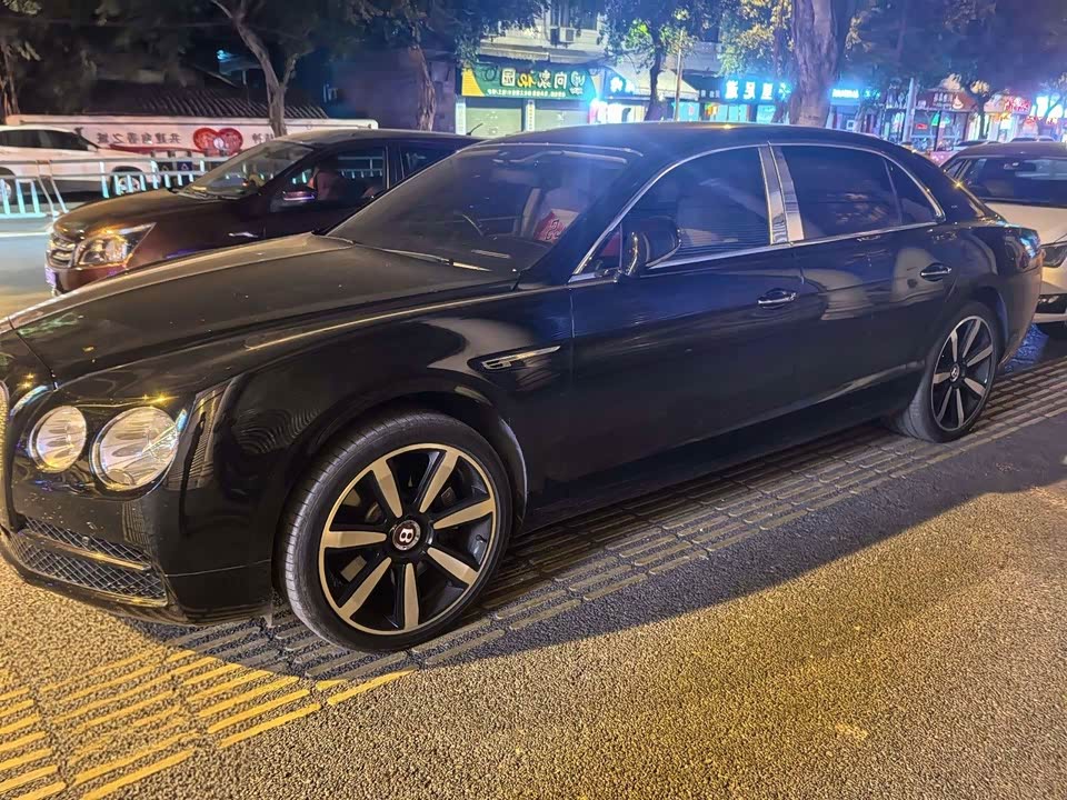 Bentley Flying