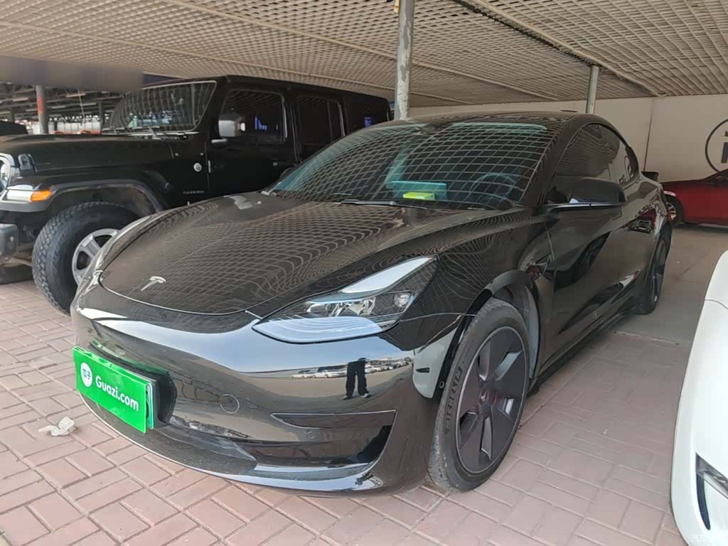 Tesla Model 3, 2023 1