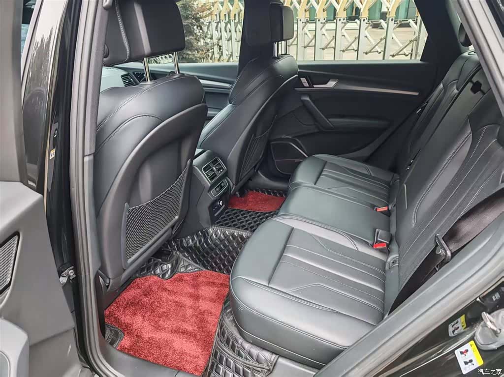 Audi Q5L, 2024 11