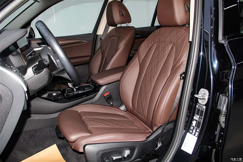BMW X3, 2023 24