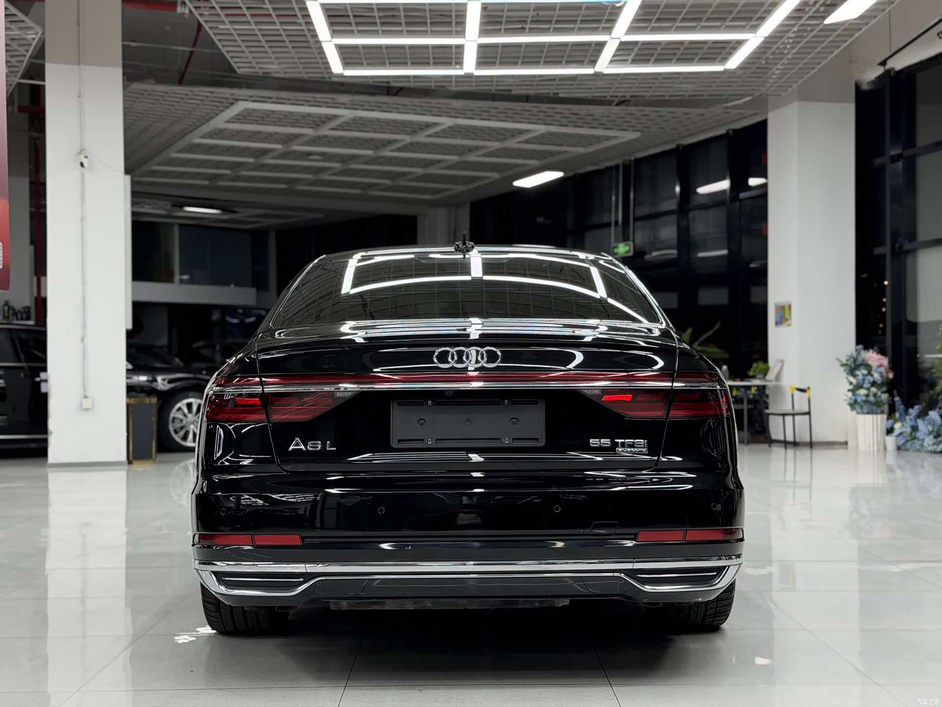 Audi A8L, 2020 все фото