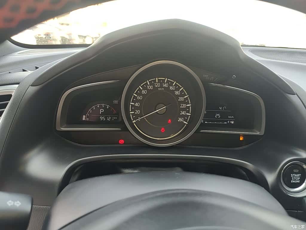 Mazda CX-4, 2019 12