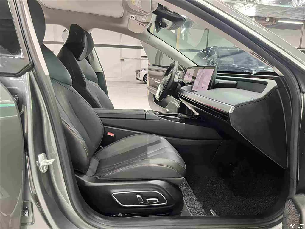 Xpeng P7, 2020 10