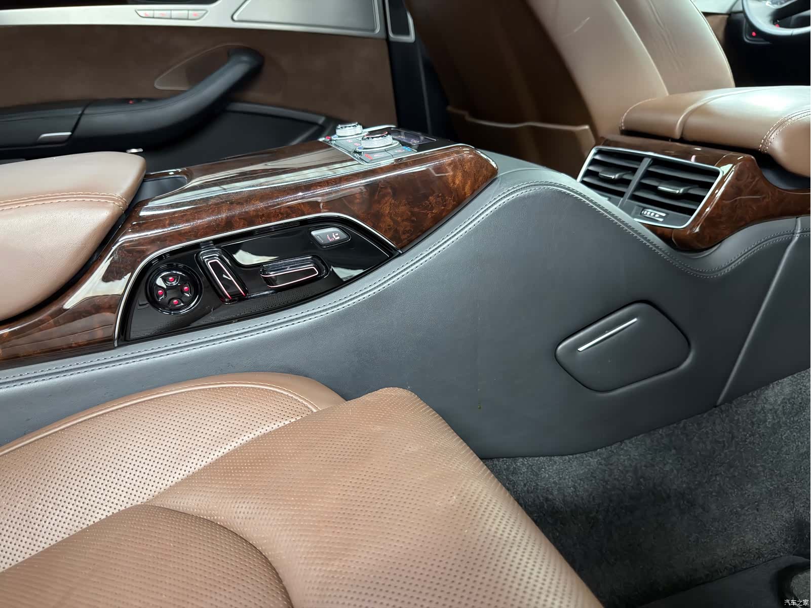 Audi A8L, 2013 7