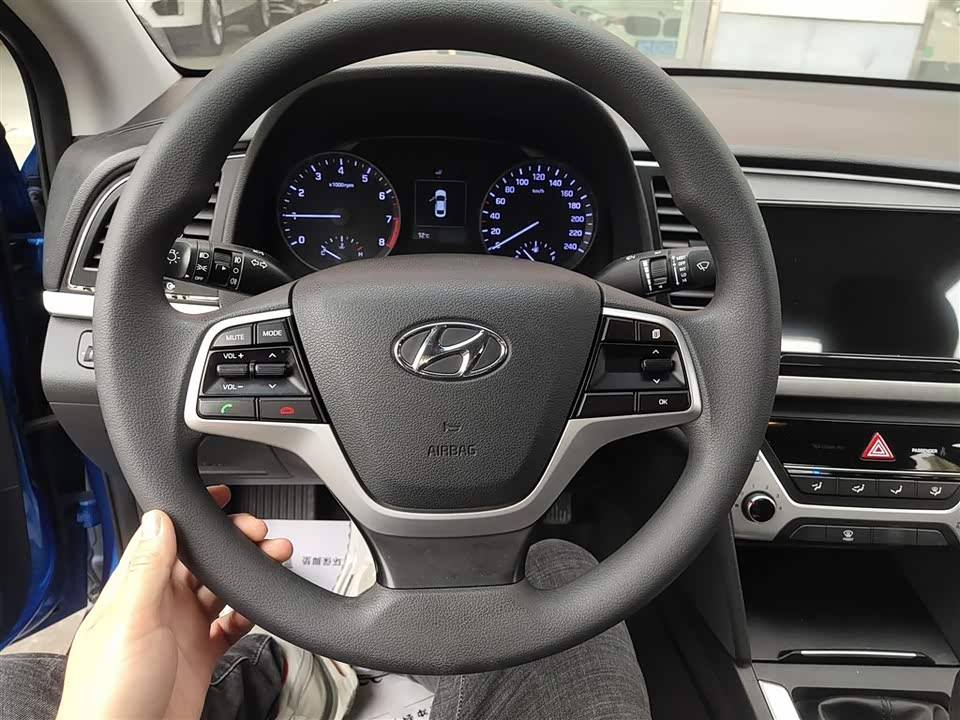 Hyundai Lead