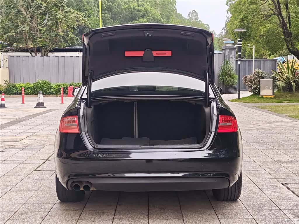 Audi A4L, 2013 12