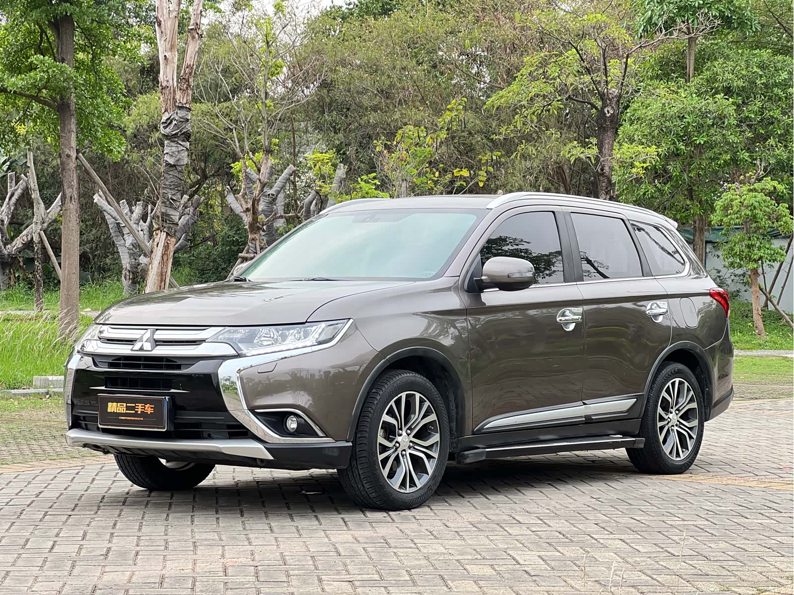 Mitsubishi Outlander, 2017 1