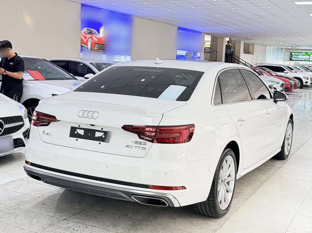 Audi A4L, 2019 7