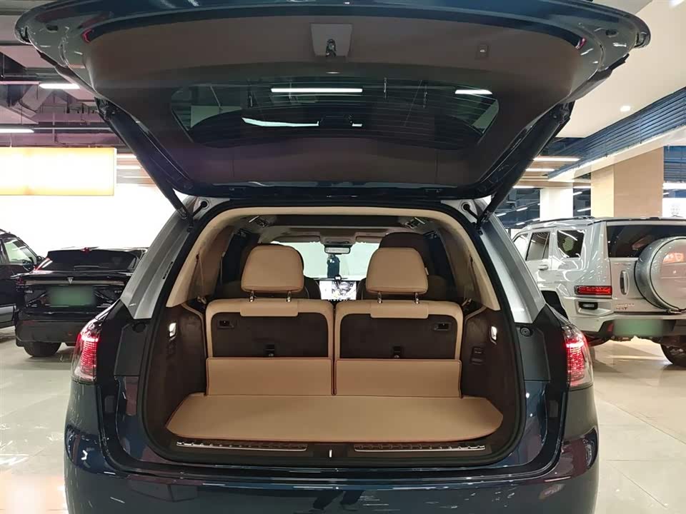 AITO Ask the world M9