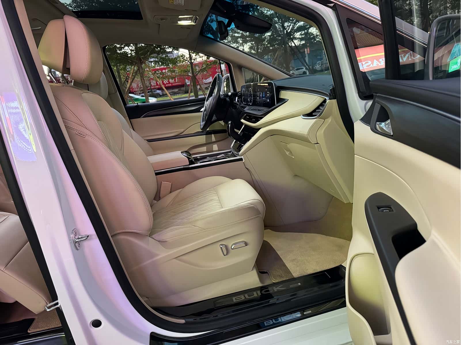 Buick GL8, 2022 12