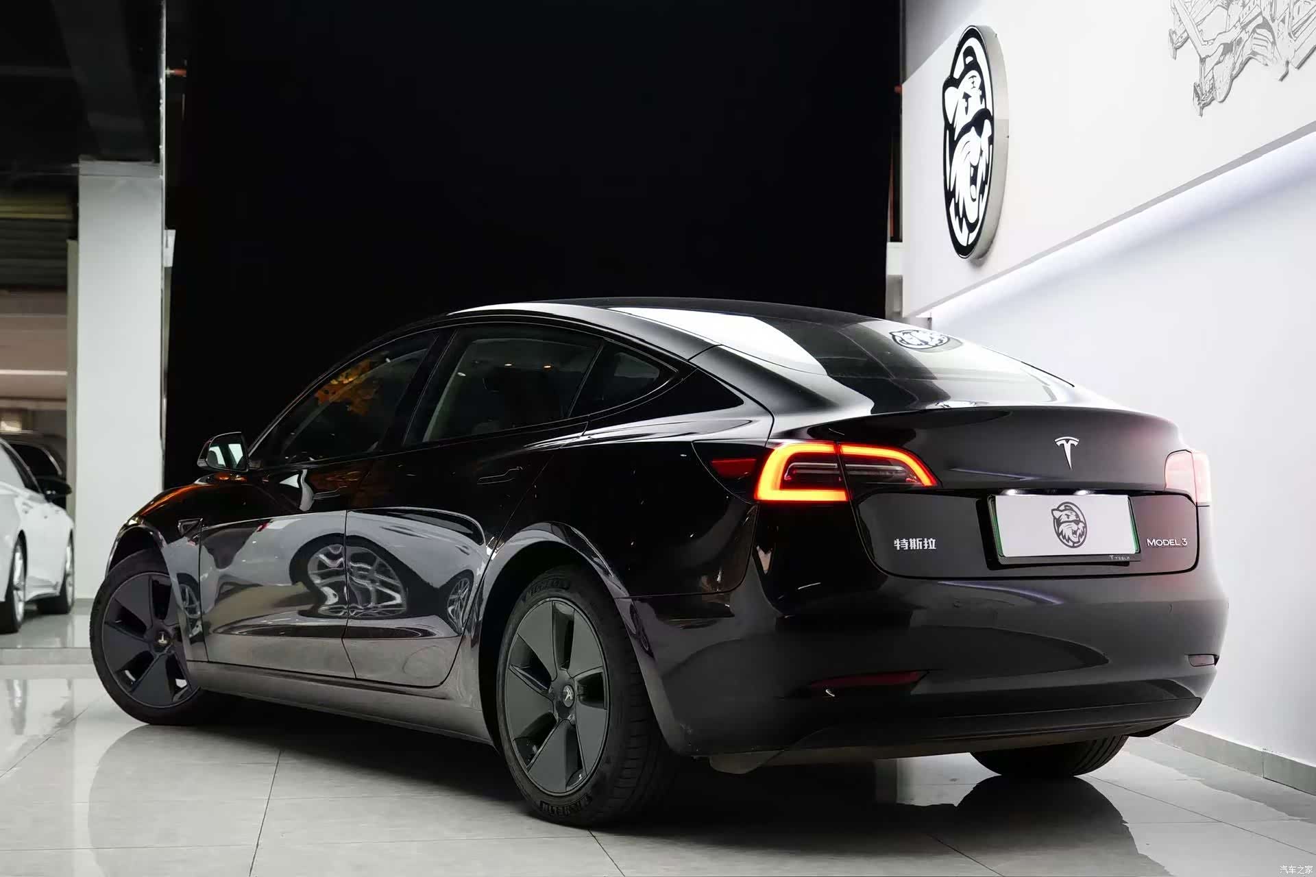 Tesla Model 3, 2023 9