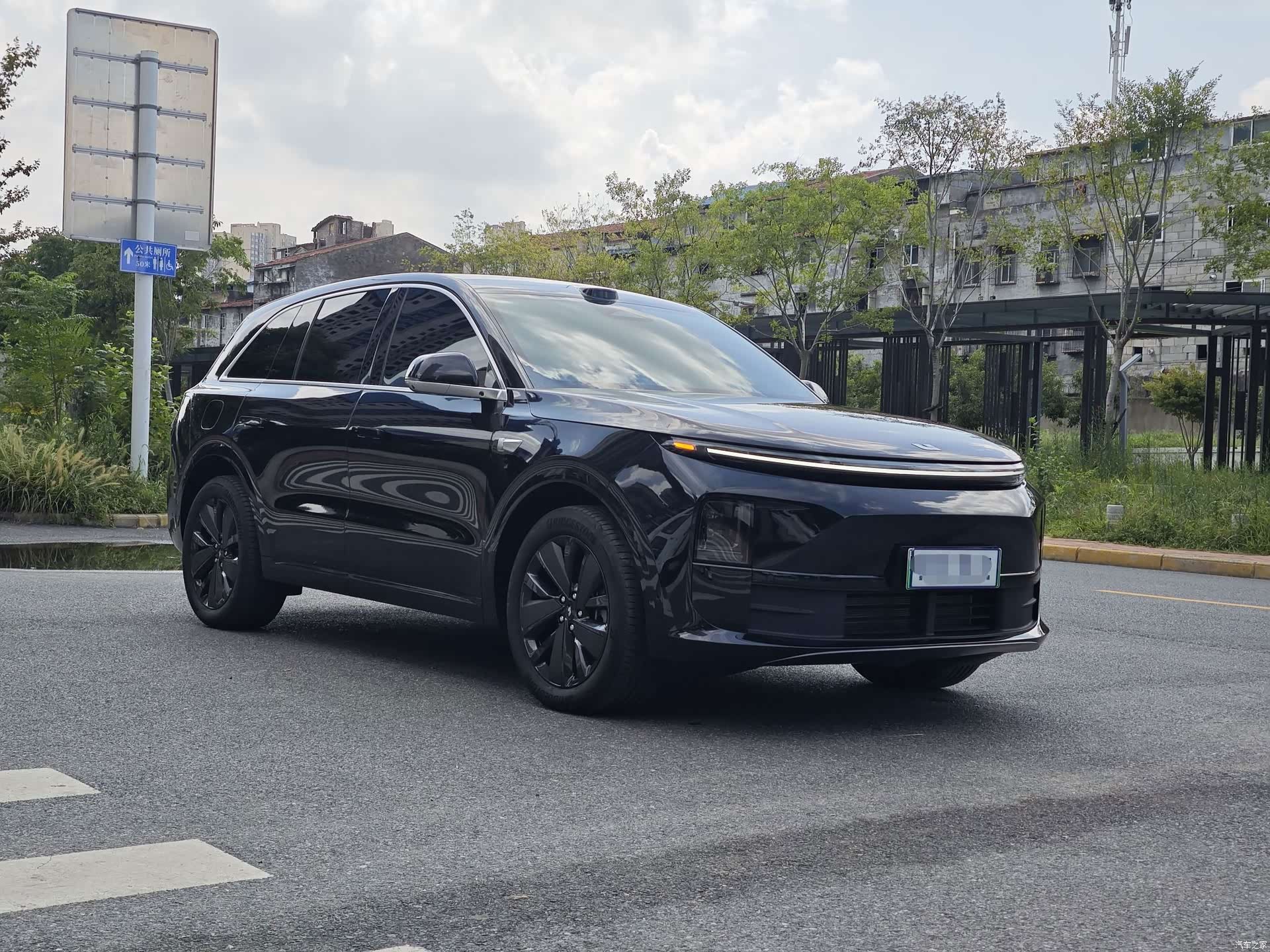 Li Auto L6, 2025 3