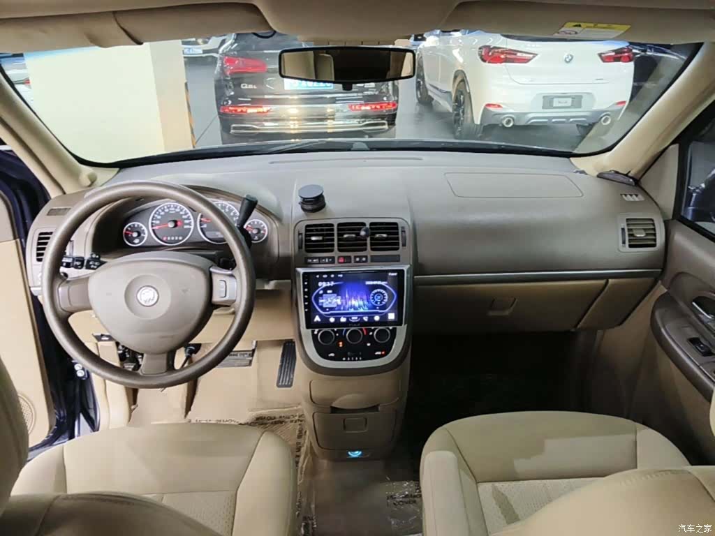 Buick GL8, 2015 10