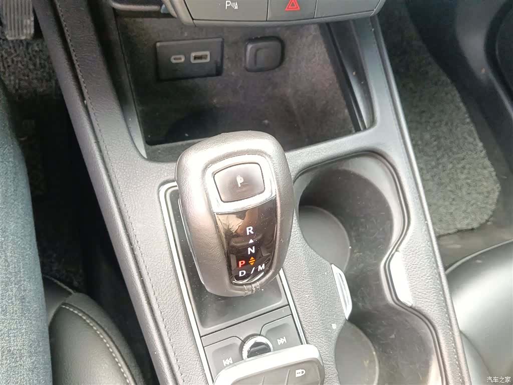 Cadillac XT4, 2019 14